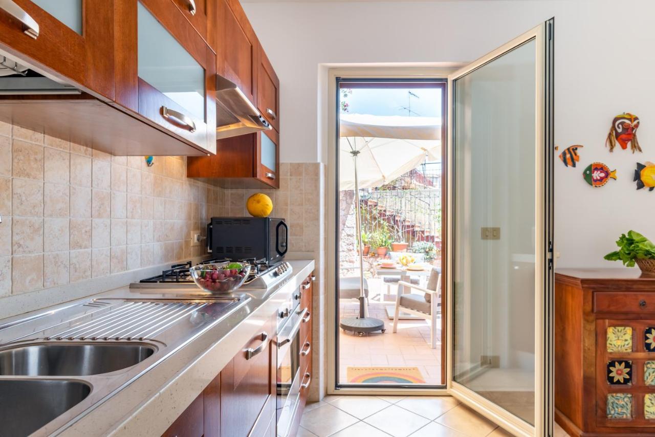 Taormina Panoramic Apartment With Parking Экстерьер фото