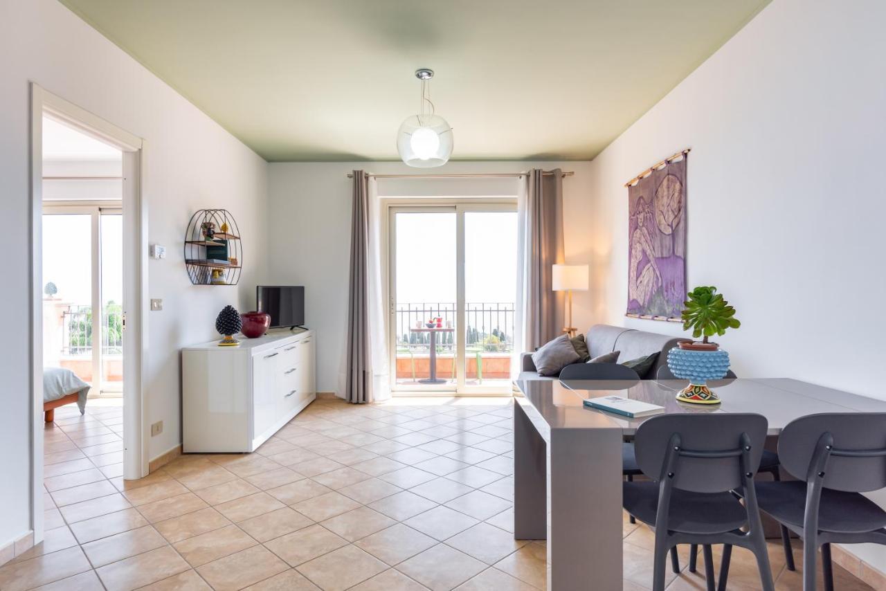Taormina Panoramic Apartment With Parking Экстерьер фото